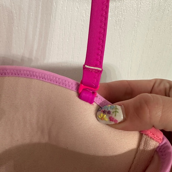 Victoria’s Secret color block pink swimsuit bikini top 32DD - Picture 3 of 6